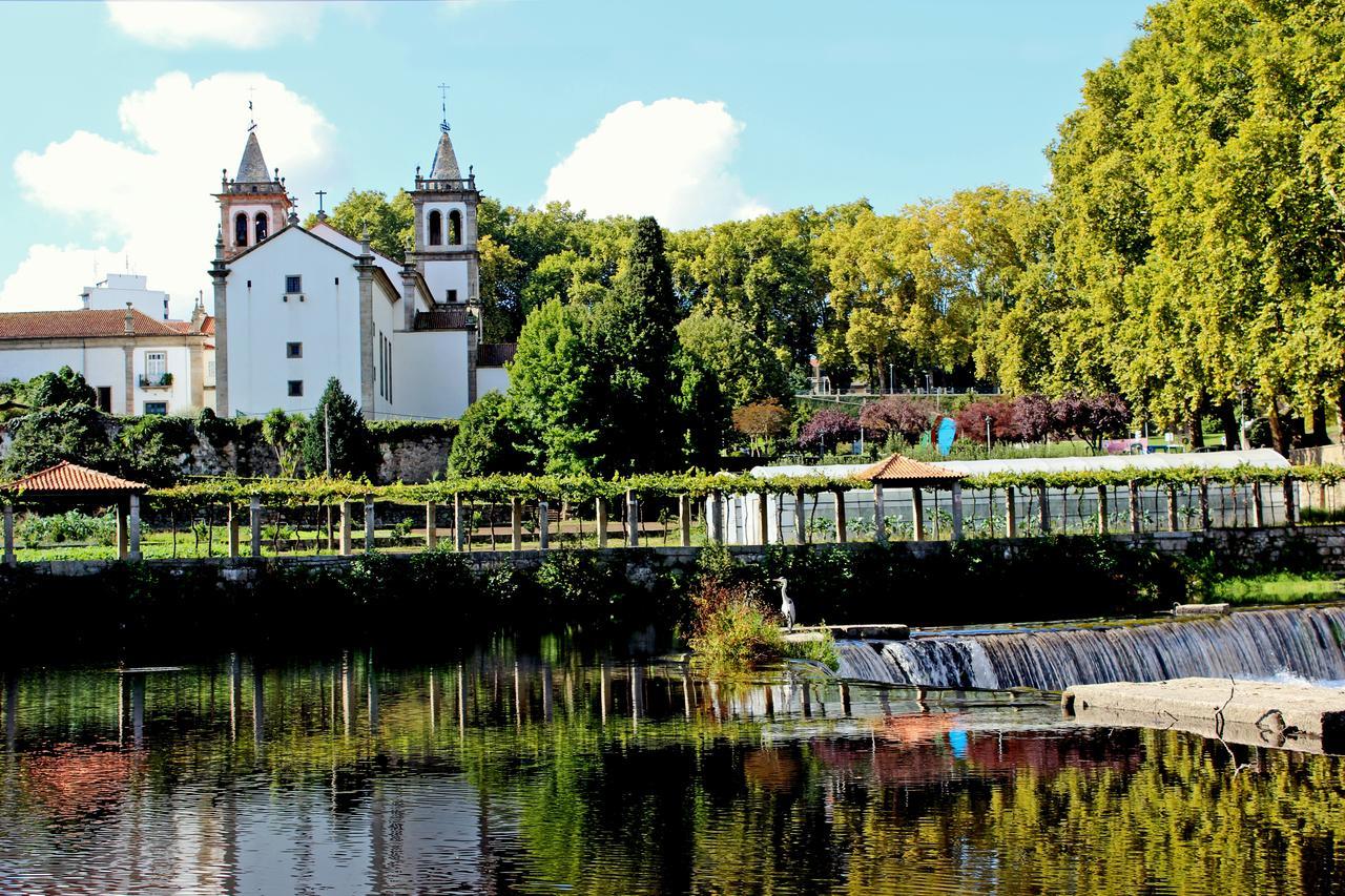 8 VILLAS Hotel&Bistrô Santo Tirso Exterior foto